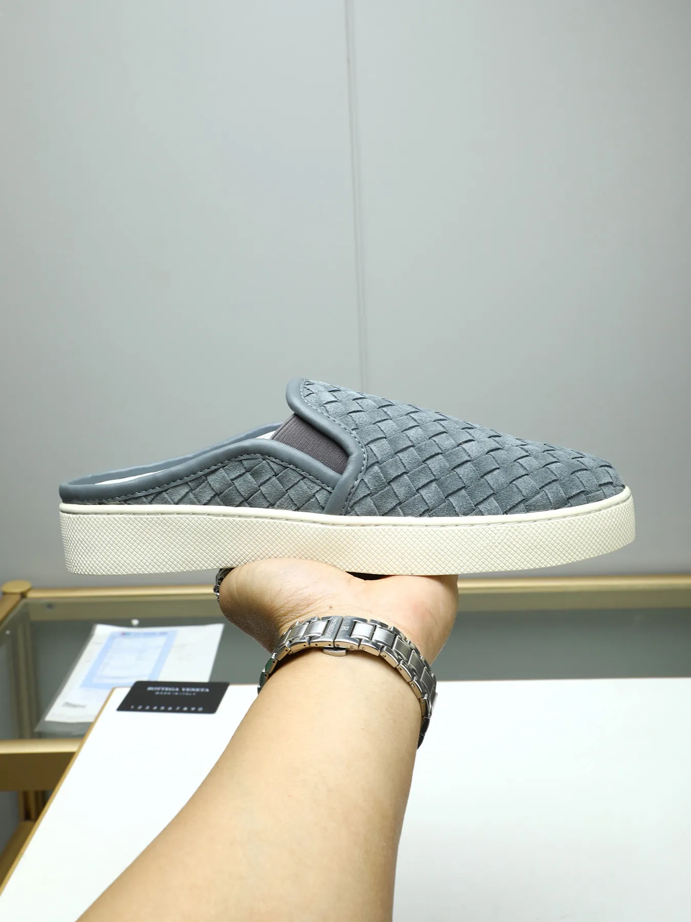 Men's shoes 💰420 [Half drag series] BOTTEG* VENET* - high-end boutique Size: 38-44 (45 customized) BV new product, first-layer cowhide artificially woven classic style harmoniously blends with contemporary fashion temperament, rubber soles are light and flexible, water-dyed sheepskin pads! [Taobao, Tmall, and live streaming are the first choices]